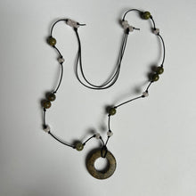 Load image into Gallery viewer, * scattered leaves