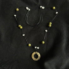 Load image into Gallery viewer, * scattered leaves